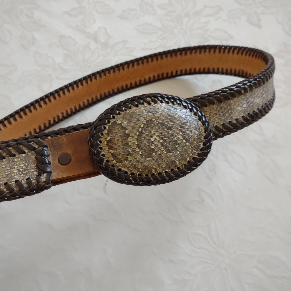 Rattlesnake belt with oval buckle bohemian